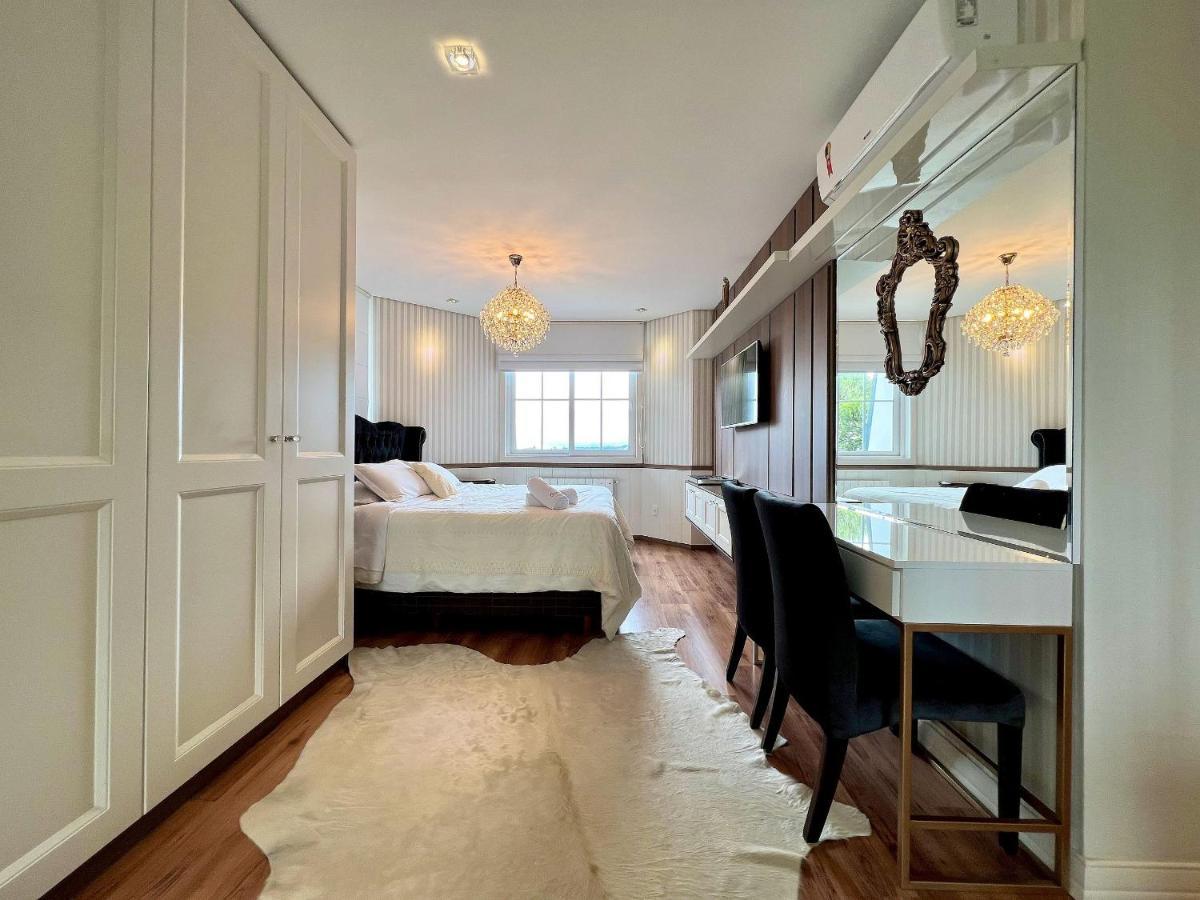 Apartamentos Condado Homelland Centro By Achei غرامادو المظهر الخارجي الصورة